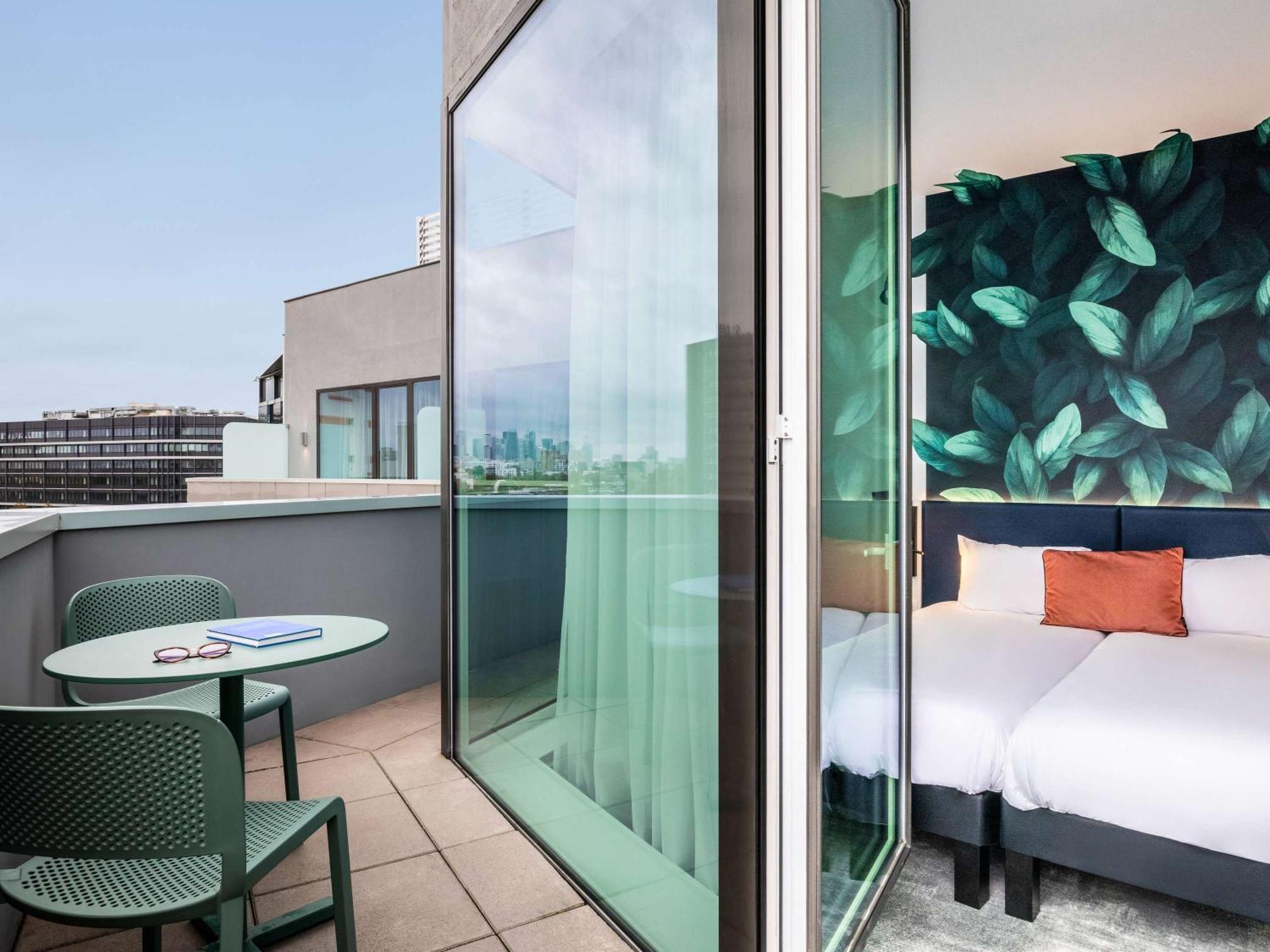 Ibis Styles Bezons Paris La Defense Exterior foto