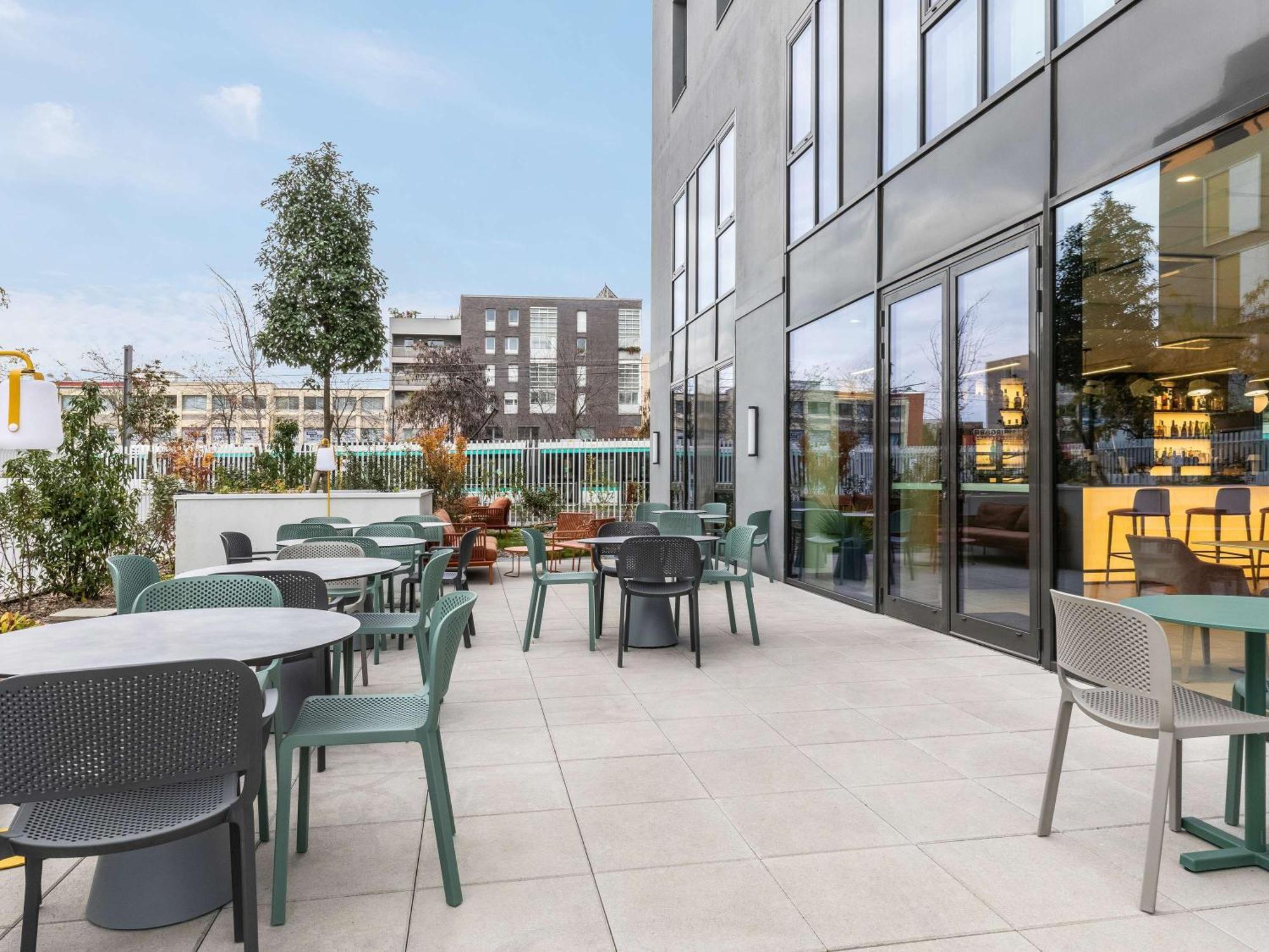 Ibis Styles Bezons Paris La Defense Exterior foto