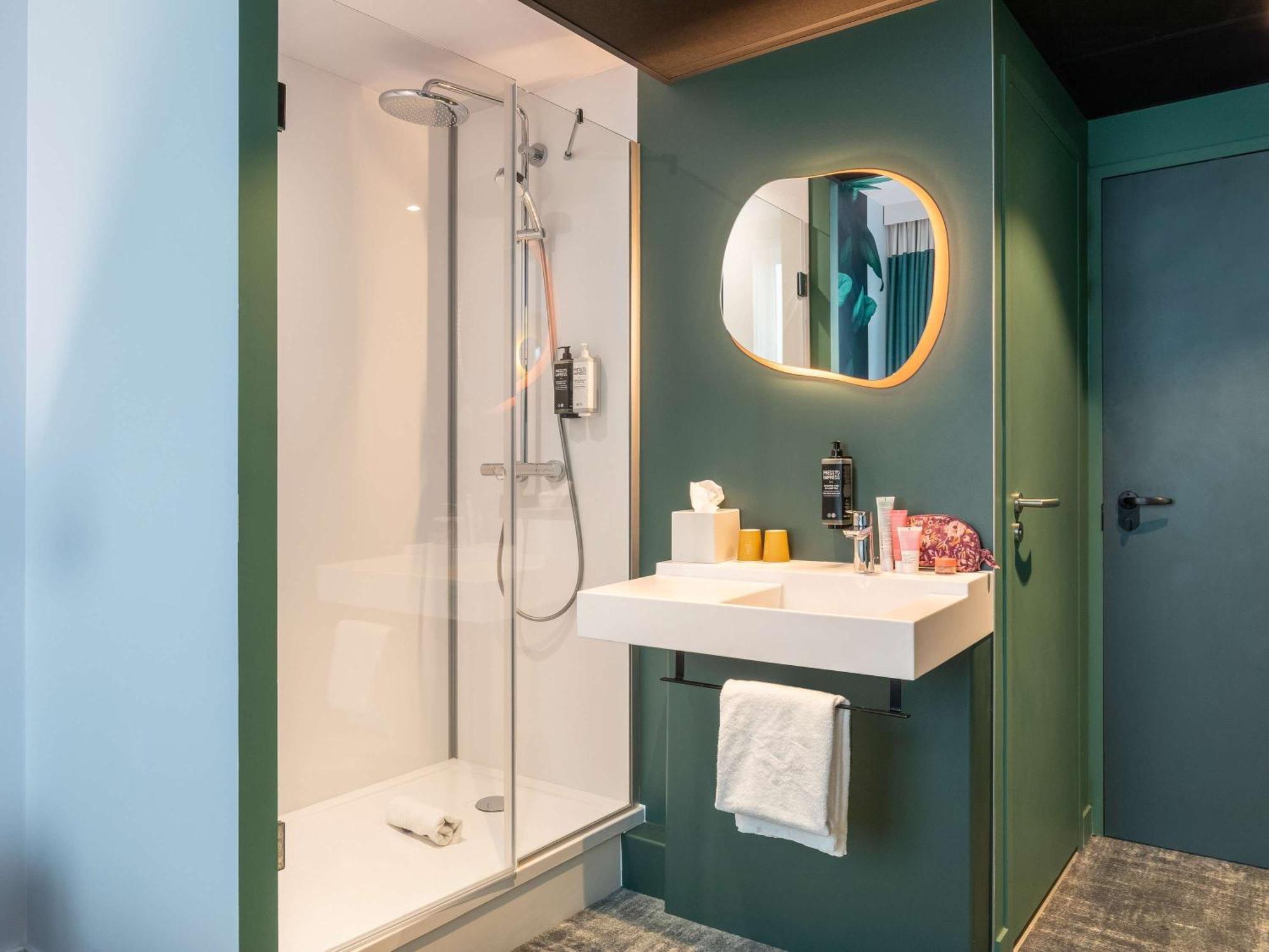 Ibis Styles Bezons Paris La Defense Exterior foto
